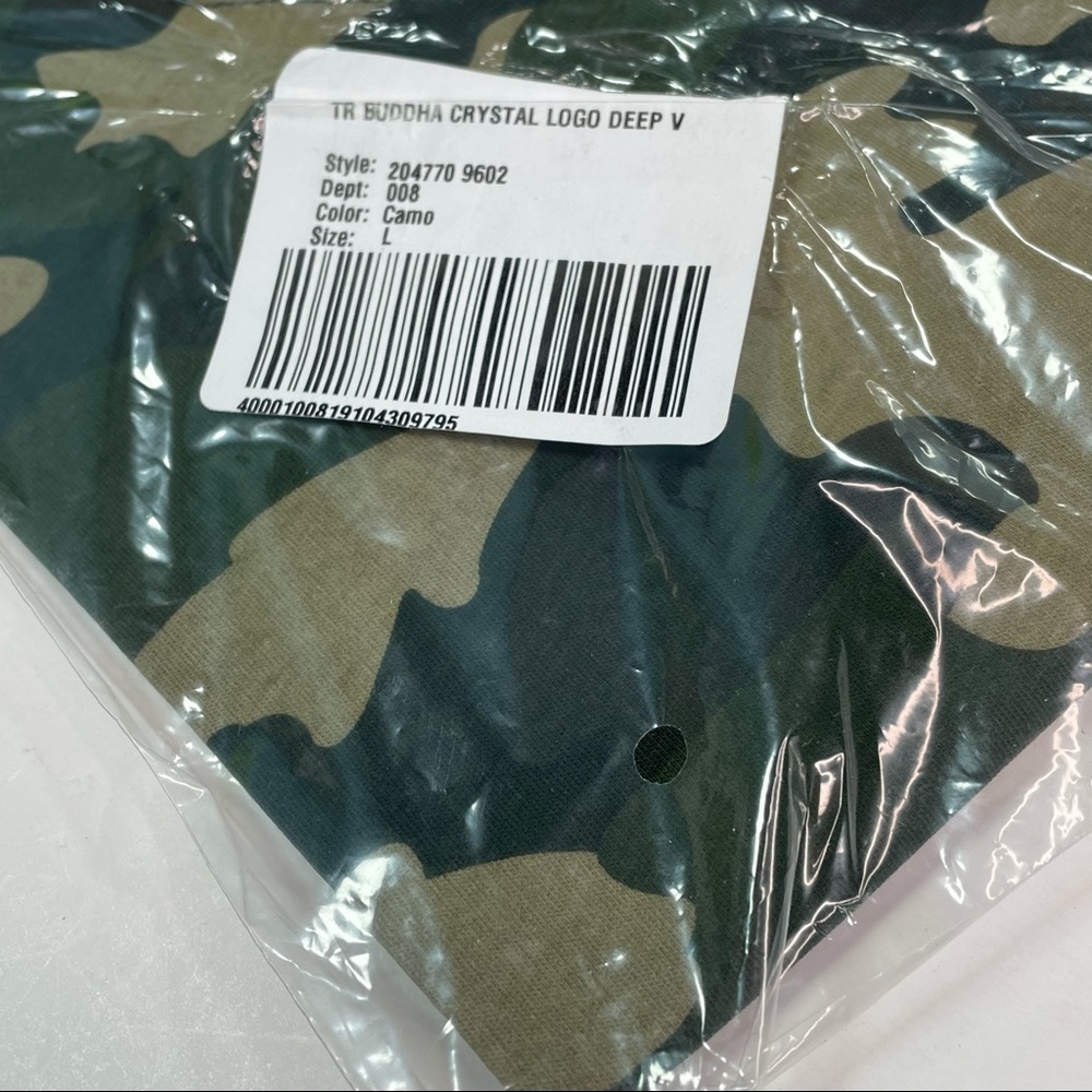 True Religion in Woodland Camo Crystal Logo 2 Sided Womens Large Size T-Shirt - Picture 11 of 11